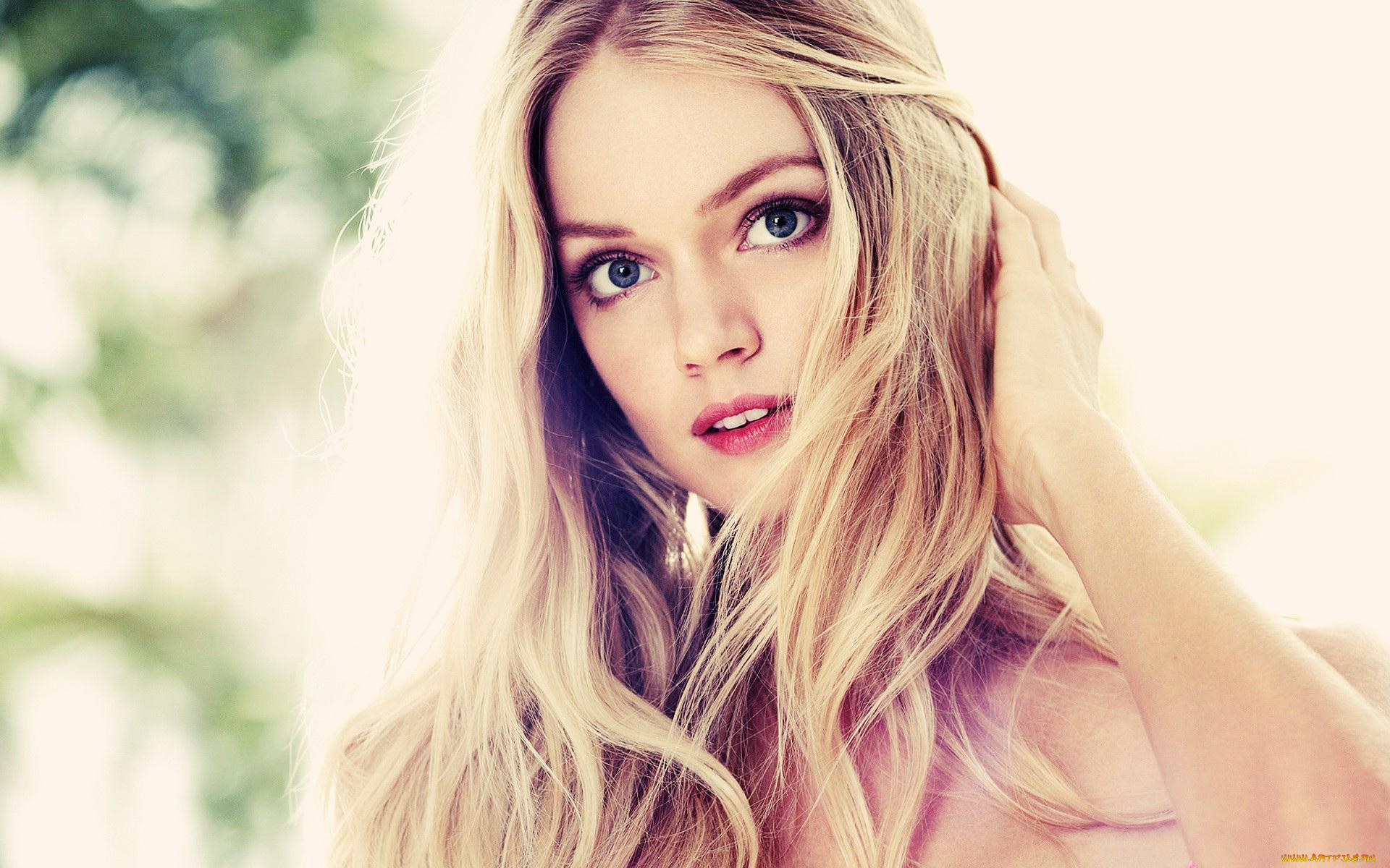 , lindsay ellingson, , , , 